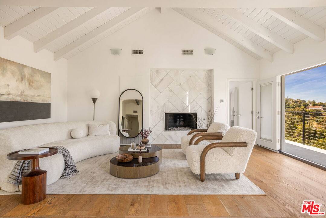 3701   Multiview Dr 5BR Hollywood Hills East La