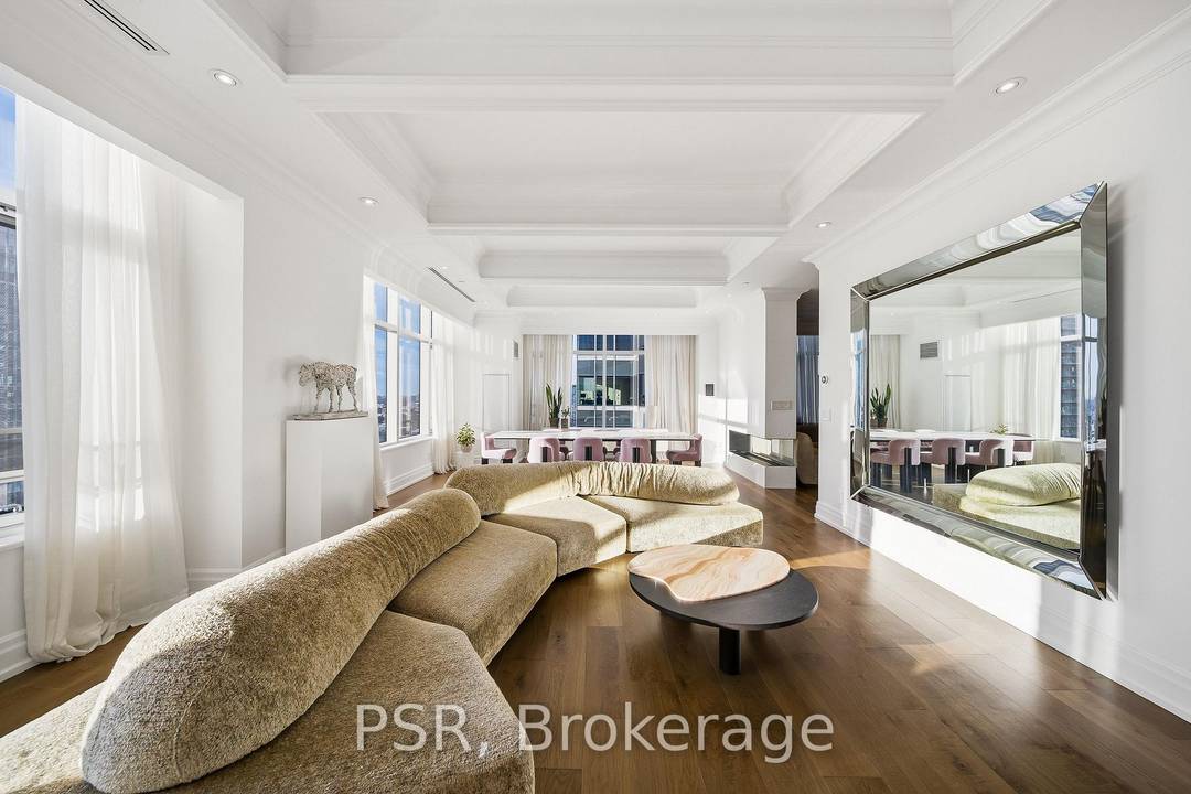 An Exceptional Offering Welcome To Suite 3601 At The Iconic St.