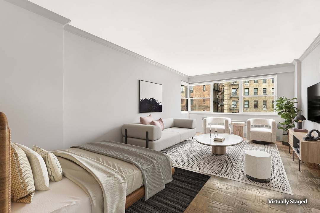PRIME LOCATION ! ! ! Experience the best of Greenwich Village living at 3 Sheridan Square !
