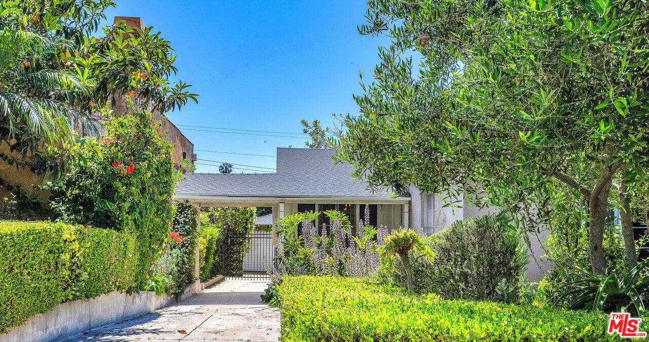 2315 Prosser Ave 2BR La
