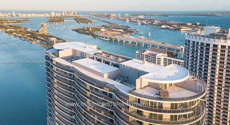 Centrally located in Miami's Arts amp ; Entertainment District, Residence 4304 offers a spacious 1 bedroom, 1.