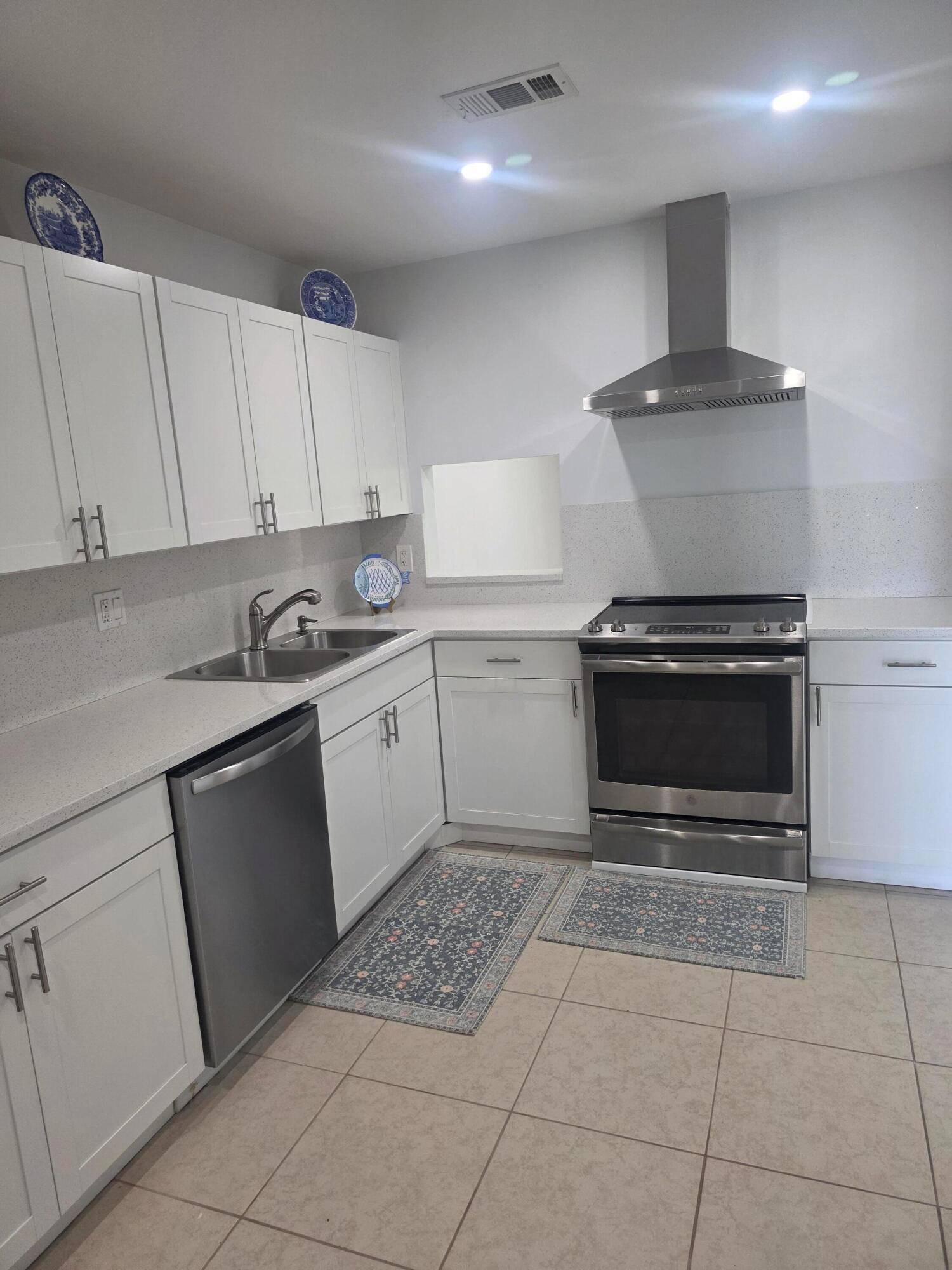 Turnkey 2 Bed 2 Bath Villa in Vibrant 55 Community Nestled in the desirable Fernley 1 subdivision, this immaculate villa in a well kept 55 community.