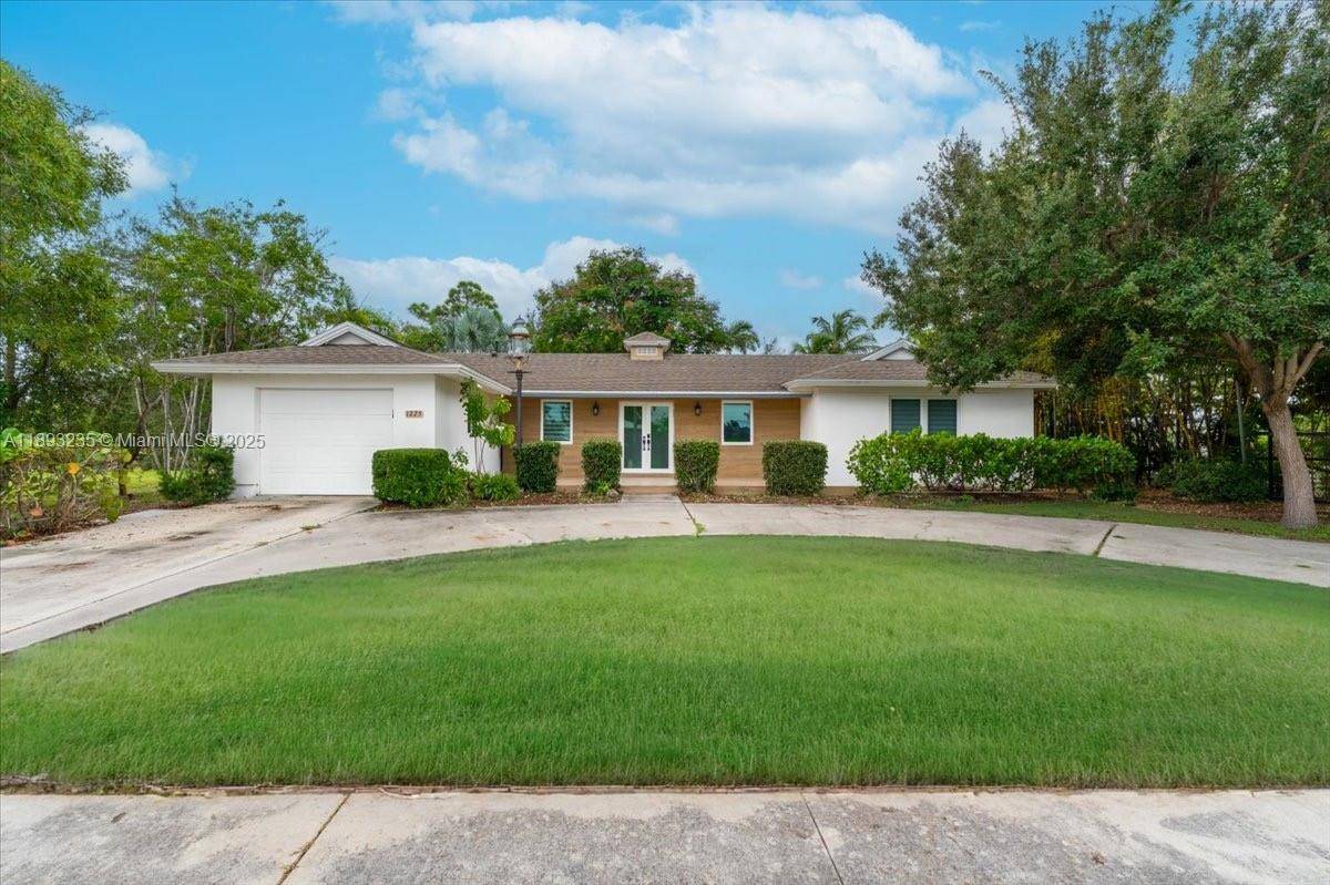 Fully remodeled modern home in exclusive Marco Island !