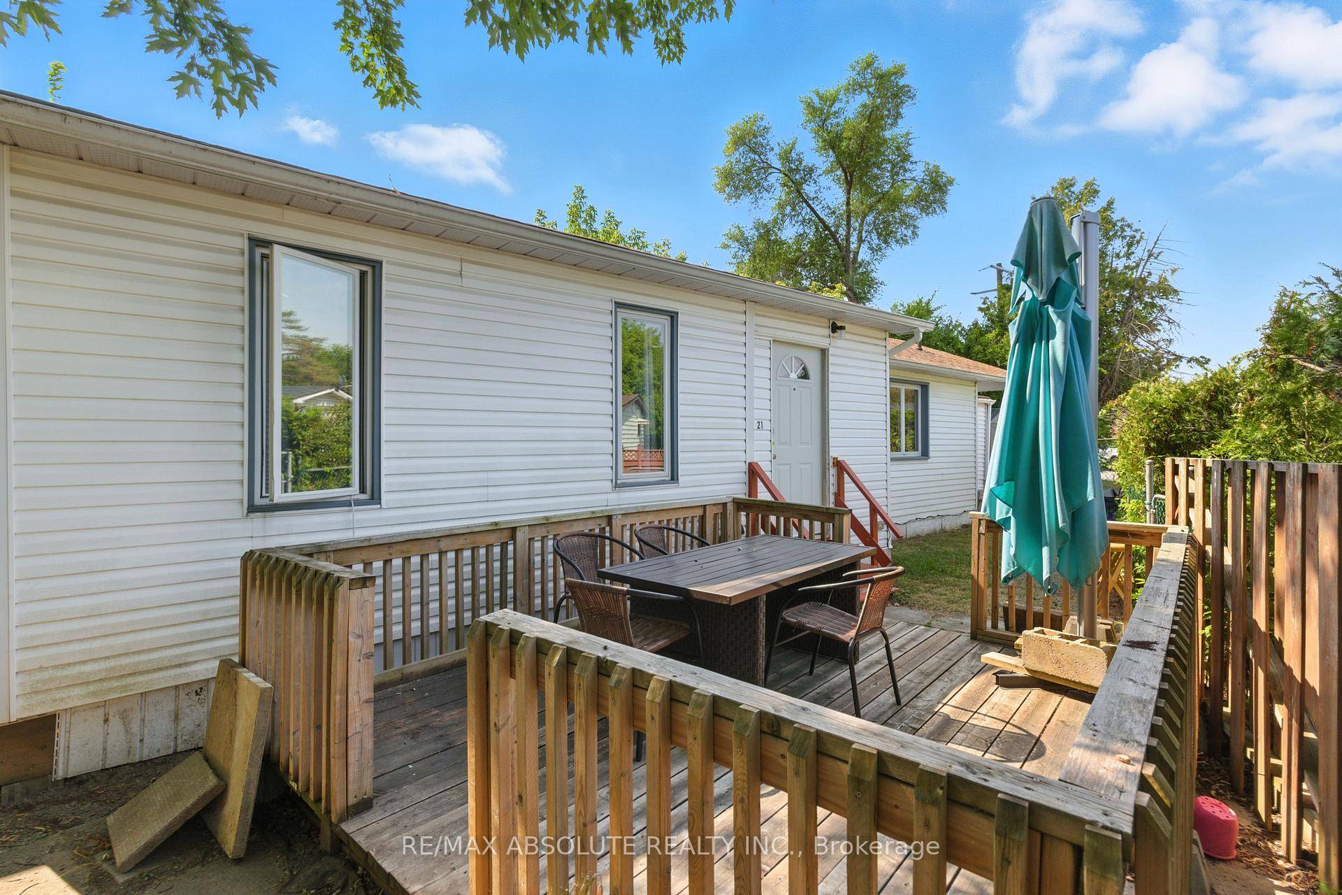 Welcome to this beautifully updated mobile home in Bellwood Estates, a quiet and well maintained community in the heart of Bells Corners.