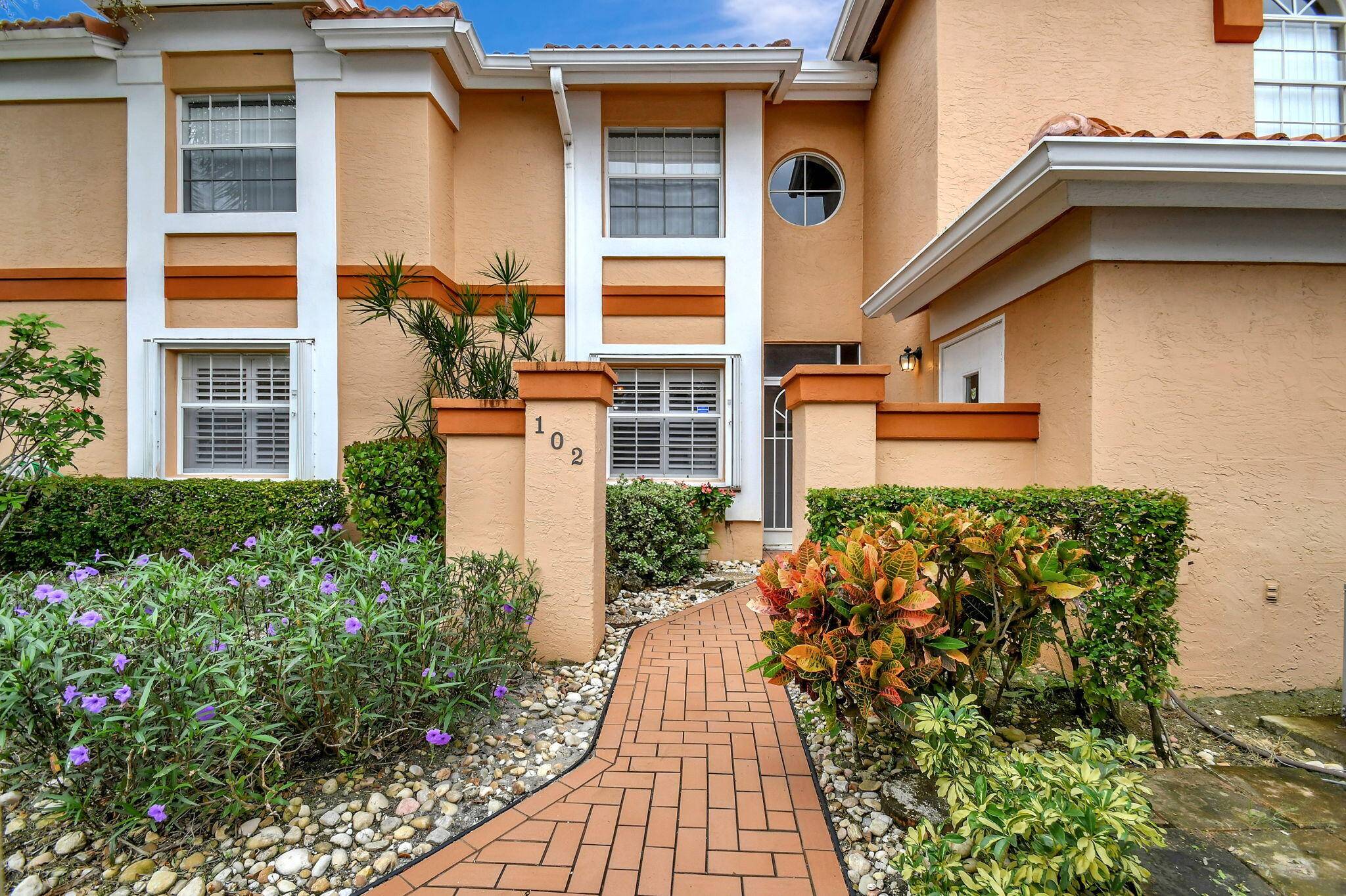 This condo boasts 2 bedrooms, 2 baths, a large den that could easily serve as a 3rd bedroom, and a bright Florida room.