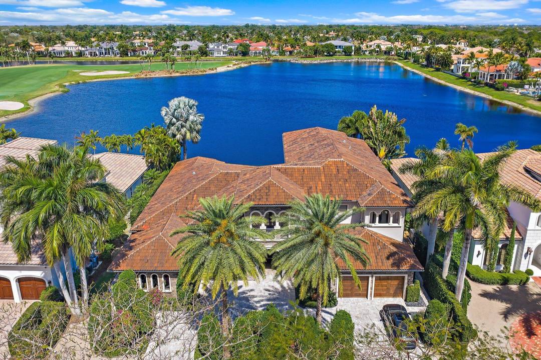 Welcome to one of the most exceptional homes in the prestigious Frenchman's Reserve Country Club perfectly positioned on one of the most coveted lots in the estate section with sweeping ...