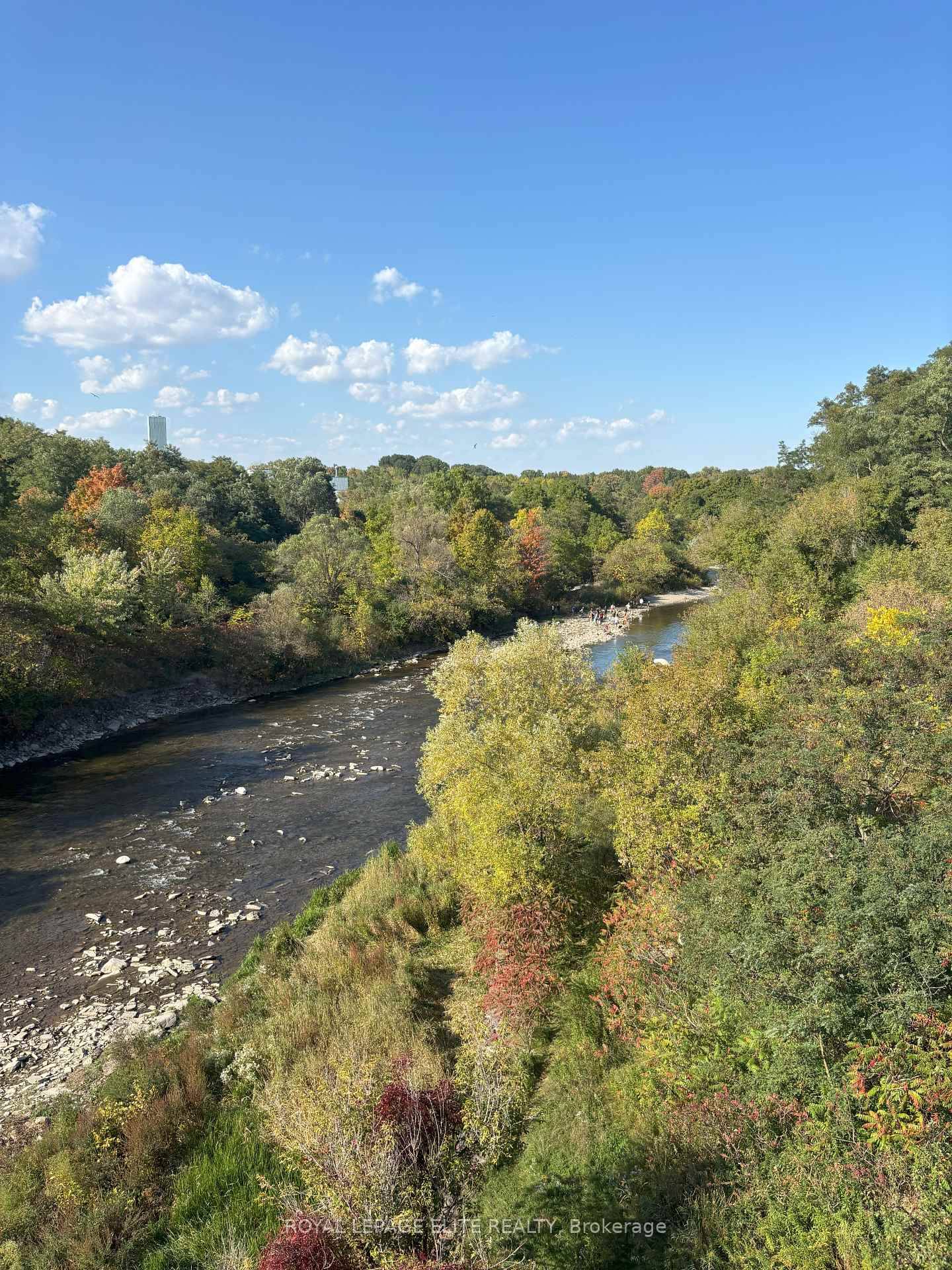 VERY RARE PRIVATE LAND OPPORTUNITY OVERLOOKING THE CREDIT RIVER !
