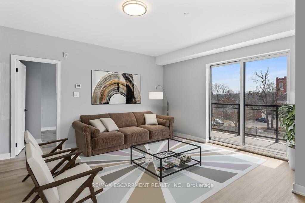 50 Plus Adult living Apartments in the Heart of Beamsville, walking distance to all amenities including Community Centre, Coffee shops, Grocery Store and many great restaurants !