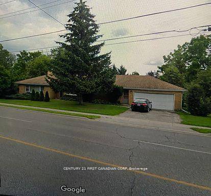 Location ! ! ! Spacious main level home near Western University.