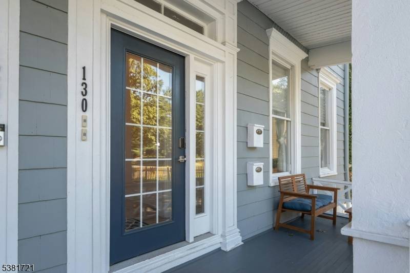 With the feel of a Brooklyn Brownstone this unbelievably spacious, two floor, 4 bedroom, 3 bath pet friendly condo will surprise and delight at every turn.