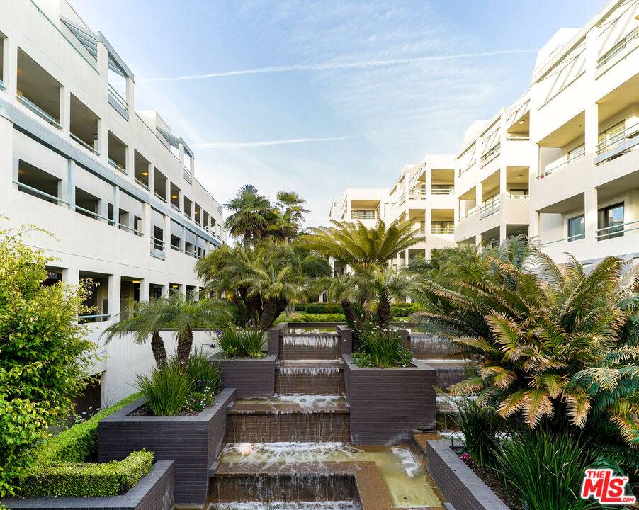 150 Ocean Park Blvd 2.0 Santa Monica LA