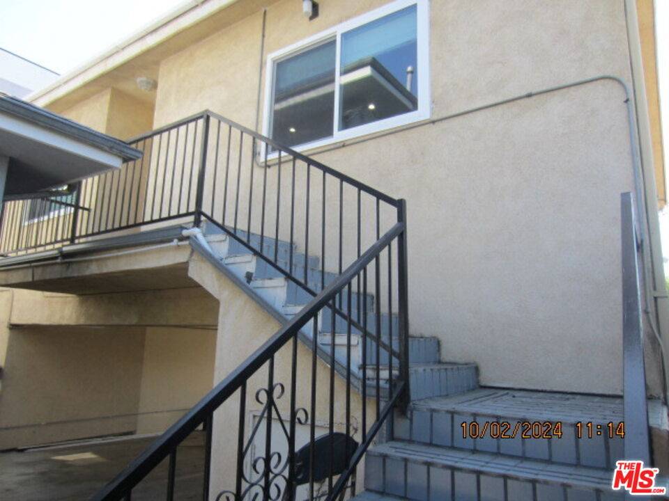 1268  N Hobart Ave 3.0 LA