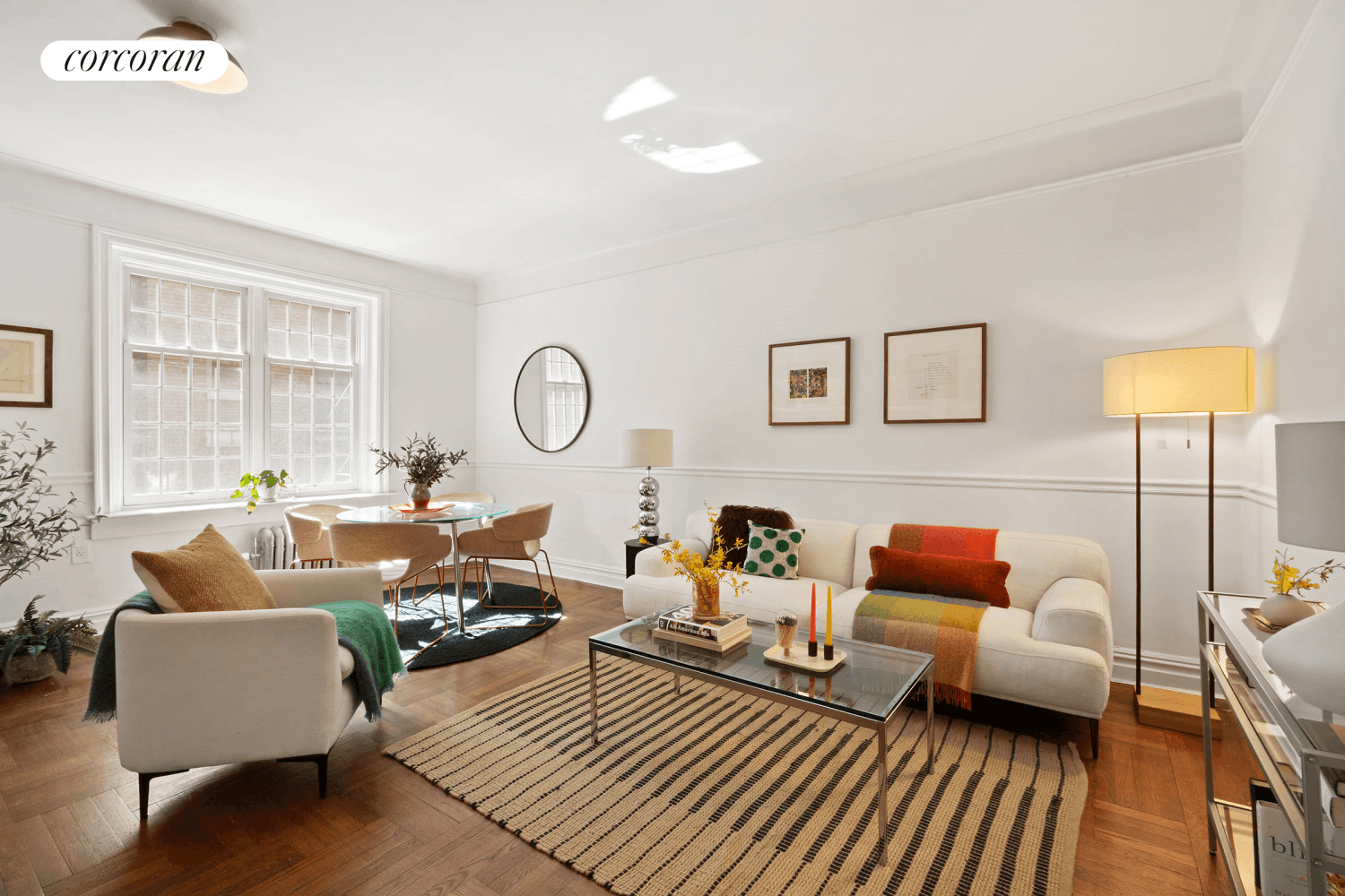 Back on the Market Now Staged !