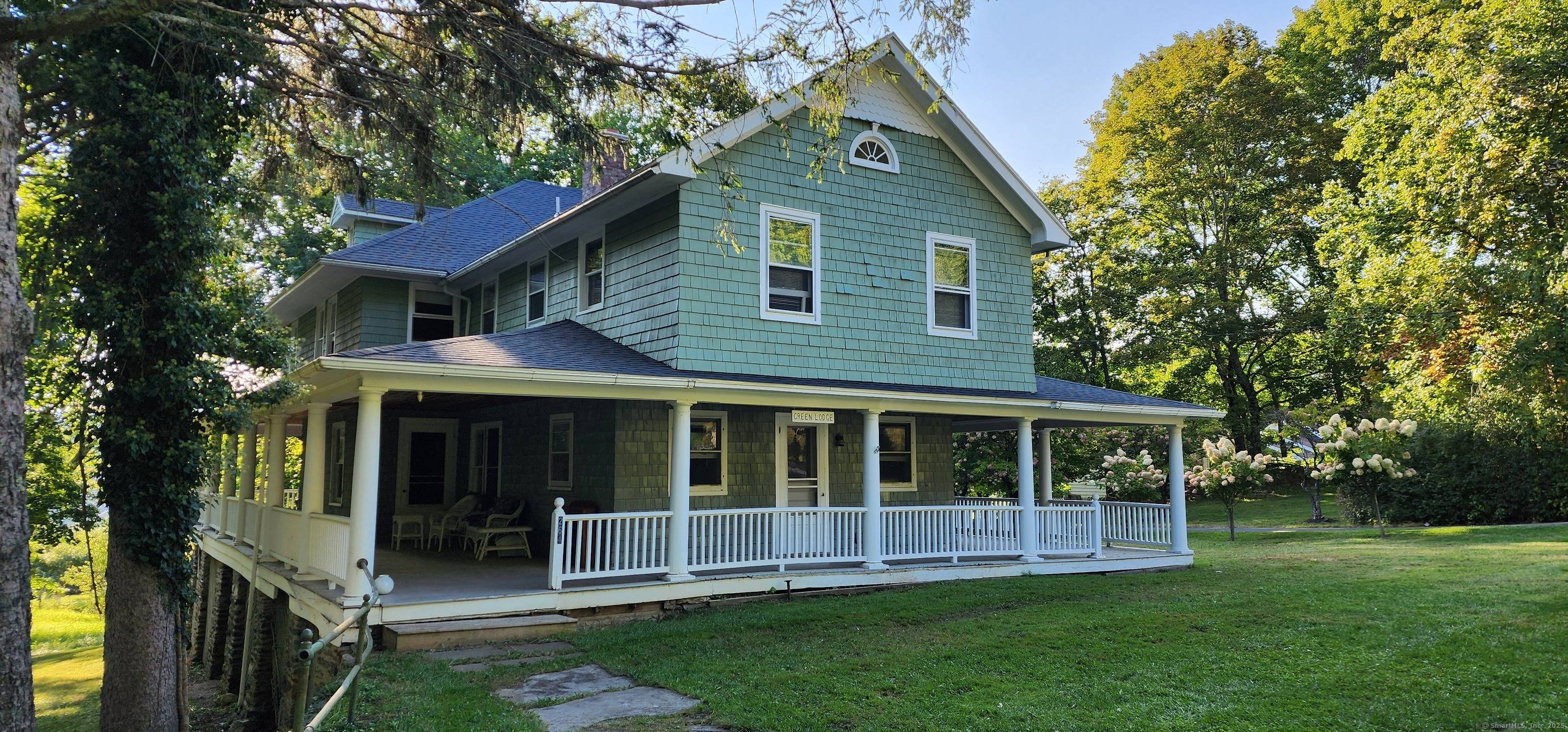 Available May 26, 2025 through September 30, 2025 Twin Lakes Lodge Twin Lakes Lodge is a Landmark building located next to O'Hara's Marina.