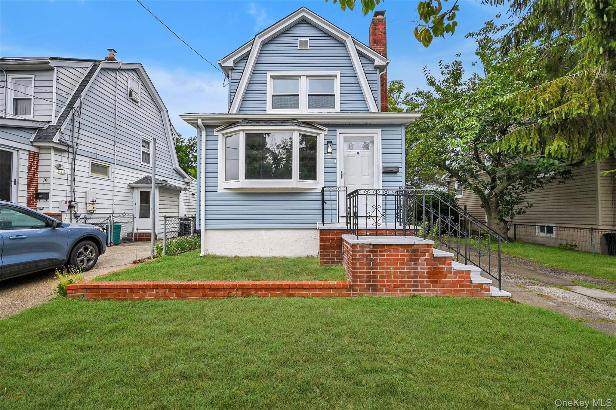Prime Location ! This beautifully renovated single family Colonial offers 3 spacious bedrooms, 2.
