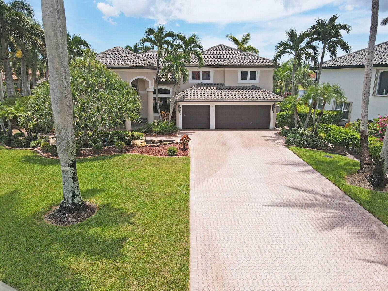 Located in the prestigious Boca Isles South community, this stunning 5BR 3BA Palm Beacher model offers the perfect blend of elegance, craftsmanship, and resort style living.