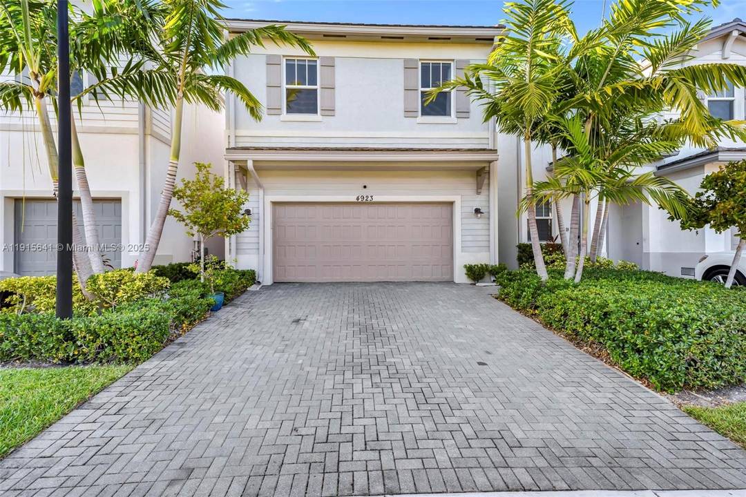 Experience modern living at its finest in this stylish 4 2.