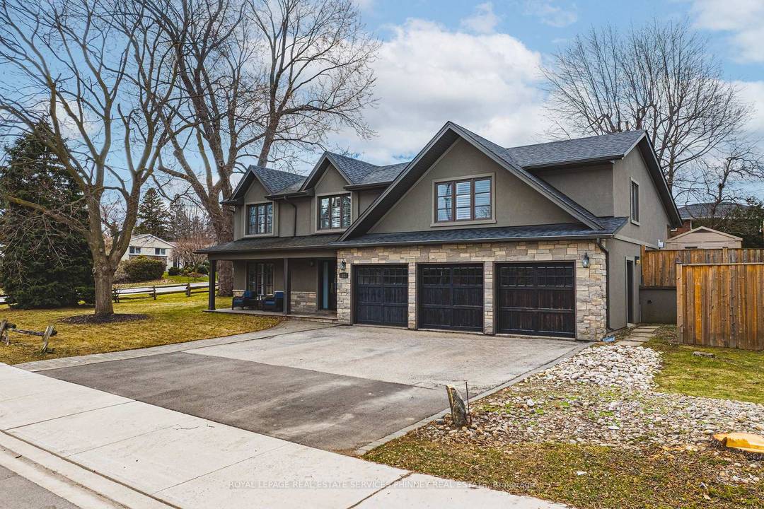 Nestled in the heart of charming Streetsville, this exceptional home sits on a rare and expansive 99 x 126 ft lot opportunities like this don't come along often.