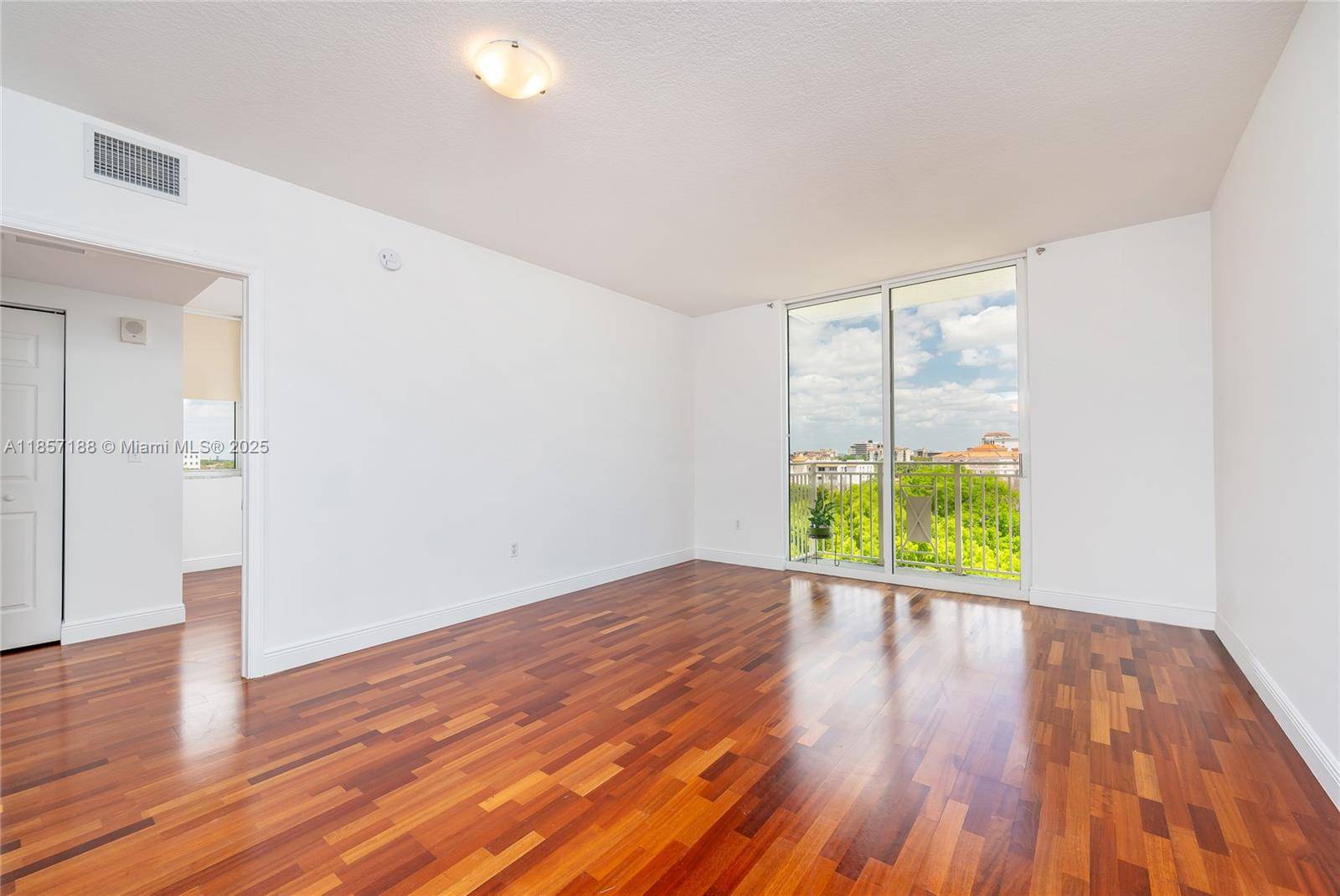 Welcome to The Minorca a boutique 120 unit building in vibrant downtown Coral Gables.