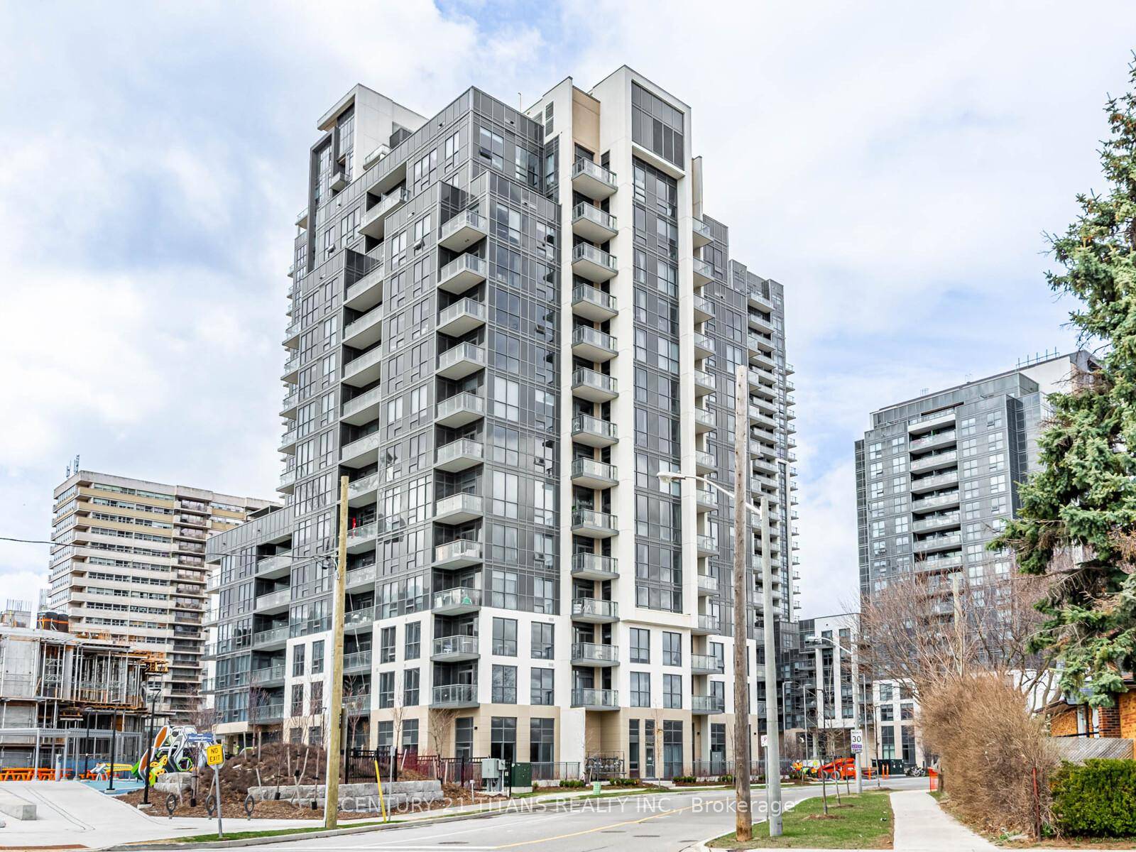 PRICED TO GO Beautiful 1 1 Condo in Highly Desirable ME Living Community Condos.