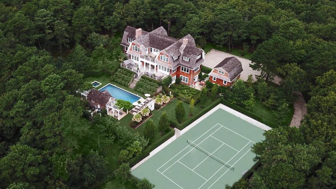 Immaculate Stylish Water Mill 7 Bedroom With Tennis