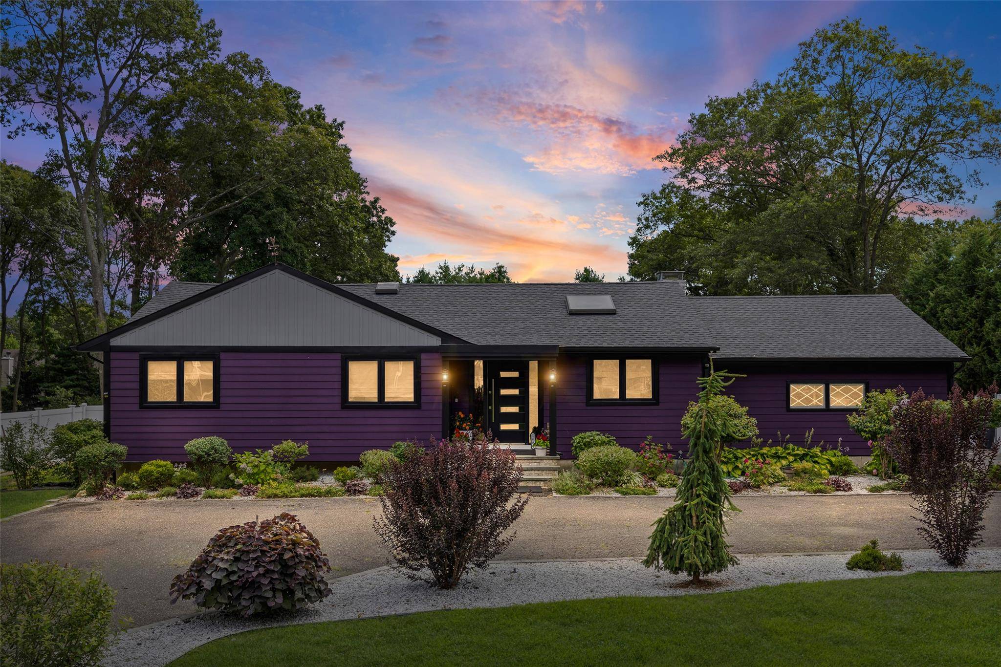 Fully renovated in 2019, this bright and spacious ranch in Islandia Hauppauge offers over 2, 000 sq ft of modern living on a 0.