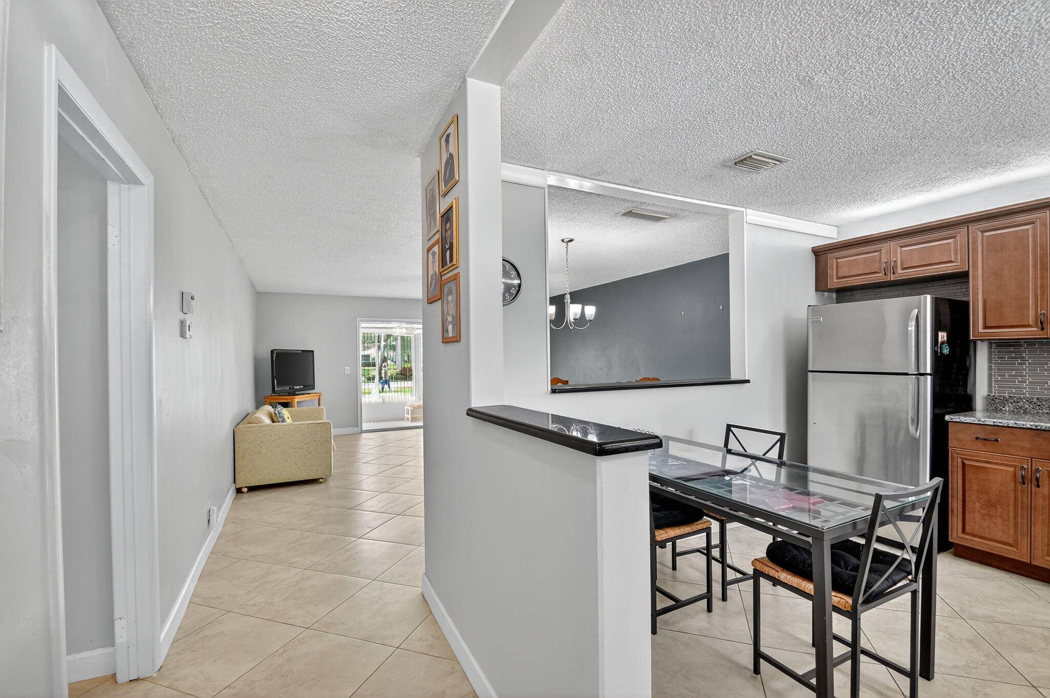 BRING OFFERS ! Beautifully updated 1 bedroom and 1.