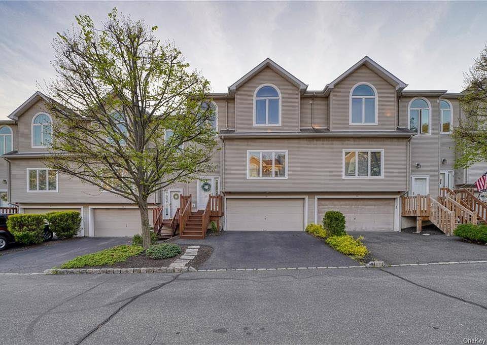 Step into this beautifully maintained 3 bed, 2.
