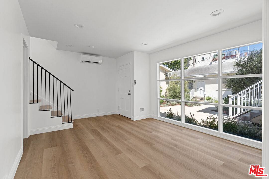 814   3rd St 2BR Santa Monica La
