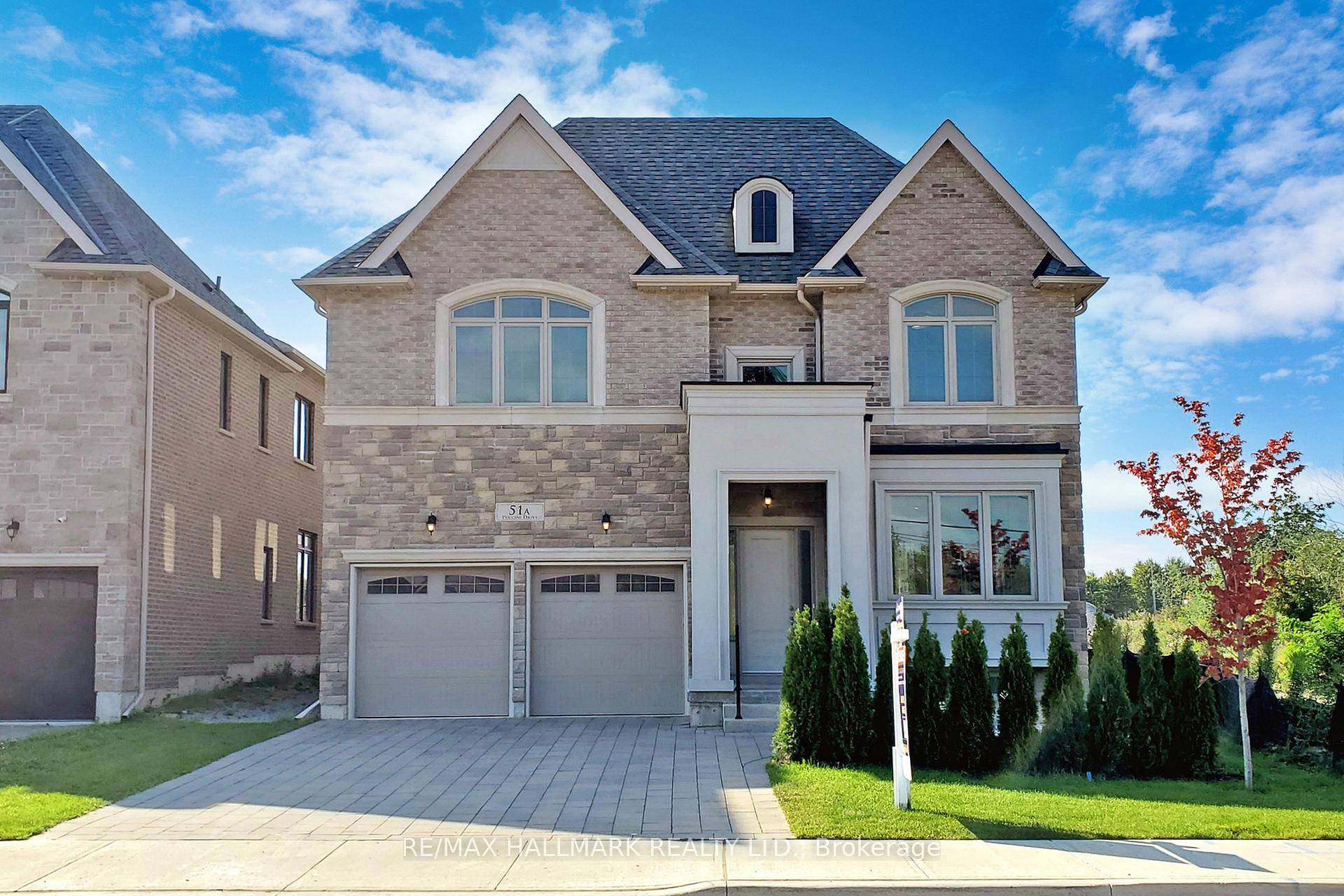 Brand New Custom Built Executive Home Set On Premium 96' X 126ft Lot In A Highly Desired Richmond Hill Community.