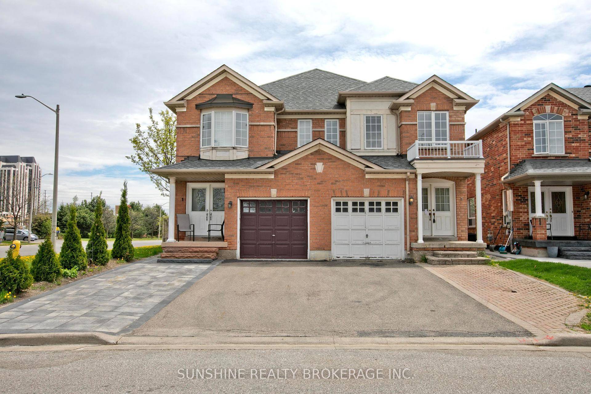 Spacious 4 Bedroom Semi With Lots Of Light, High Demand Area, Open Concept Main W Upscale Floors, Smoothed Ceilings In Living amp ; Foyer, Upgraded Granite Countertop, Eat In Kitchen, ...