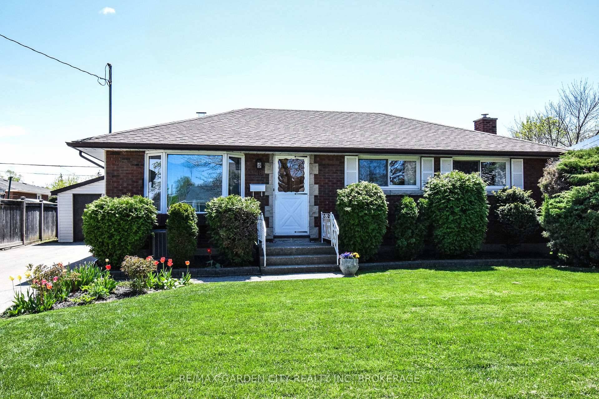 Excellent North end location for this well kept brick bungalow featuring bright bay window in living room, eat in kitchen, three bedrooms with hardwood floors.
