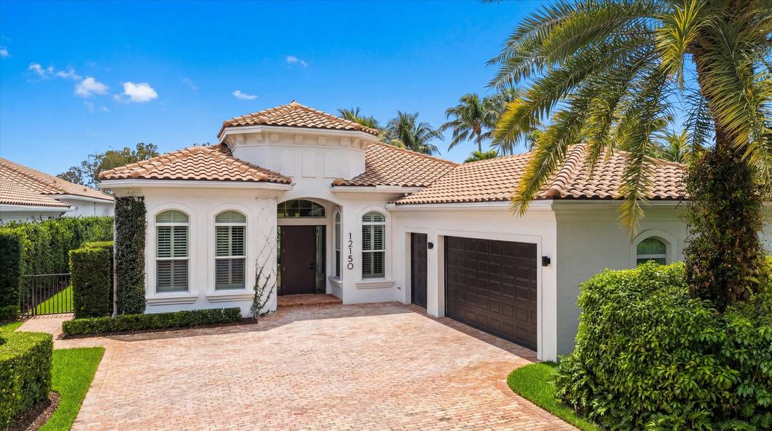 Stunning fully renovated residence located in the highly sought after Hunters Chase section of Palm Beach Polo.