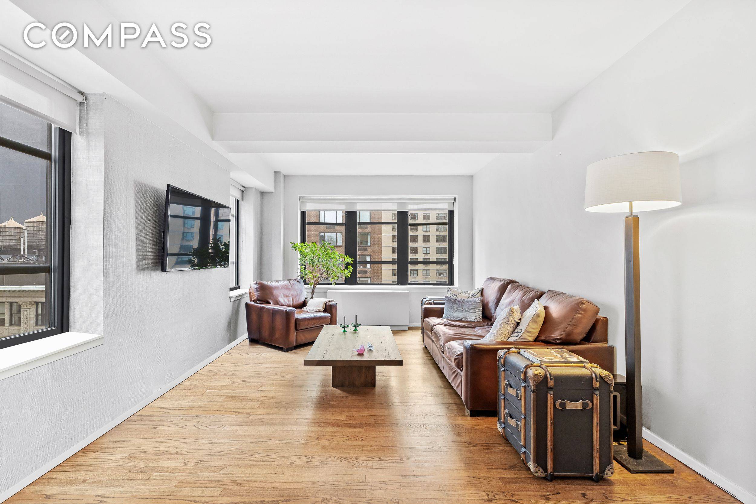 Spacious, Renovated 1BR at The Sofia Prewar Art Deco Luxury in Lincoln Square Perched high on the airy 18th floor of The Sofia, one of Lincoln Square s rare prewar ...