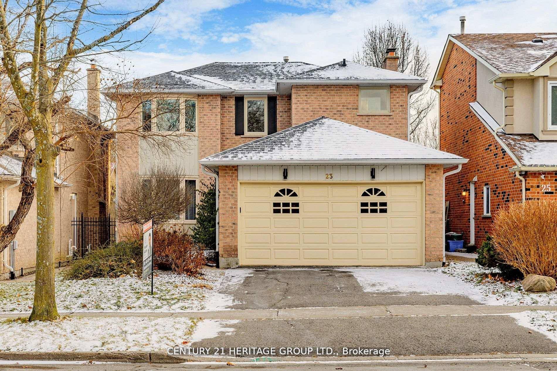 Absolutely Gorgeous Cozy Family Home, Fully renovated 4 2 Bedrooms, 4 Bathrooms.