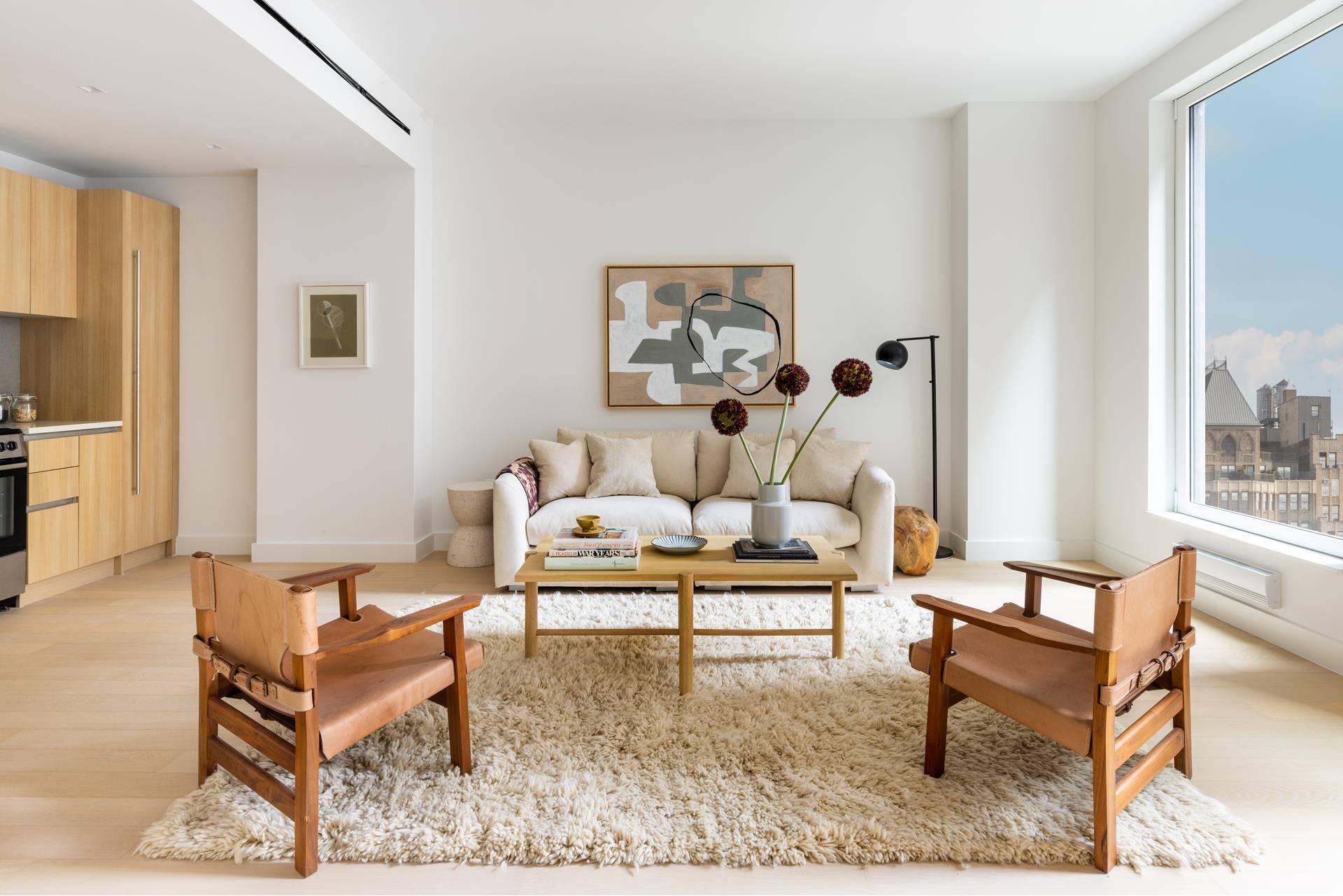 A NEW ANGLE ON CHELSEA LIVING Positioned at the nexus of Manhattan's most inspirational neighborhoods, this boutique collection of Studio 2 Bedroom rental residences are designed for people who don't ...