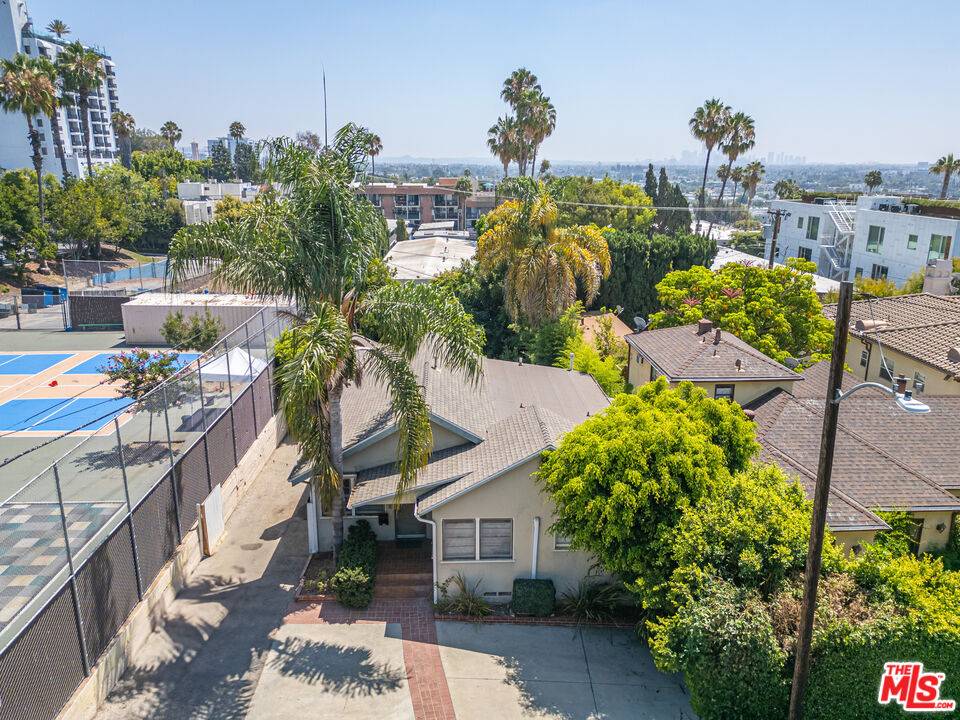 946   Hilldale Ave 2BR Sunset Strip La
