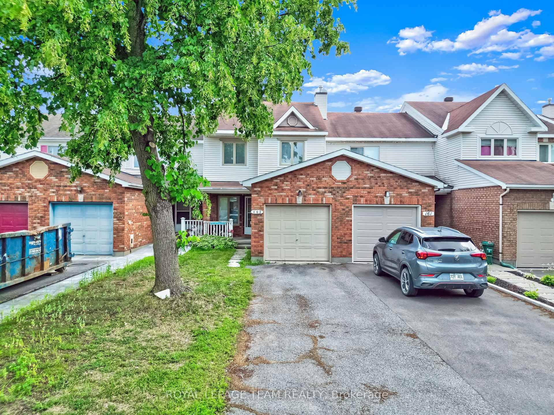 Welcome to this stunning, fully upgraded 3 bedroom, 3.