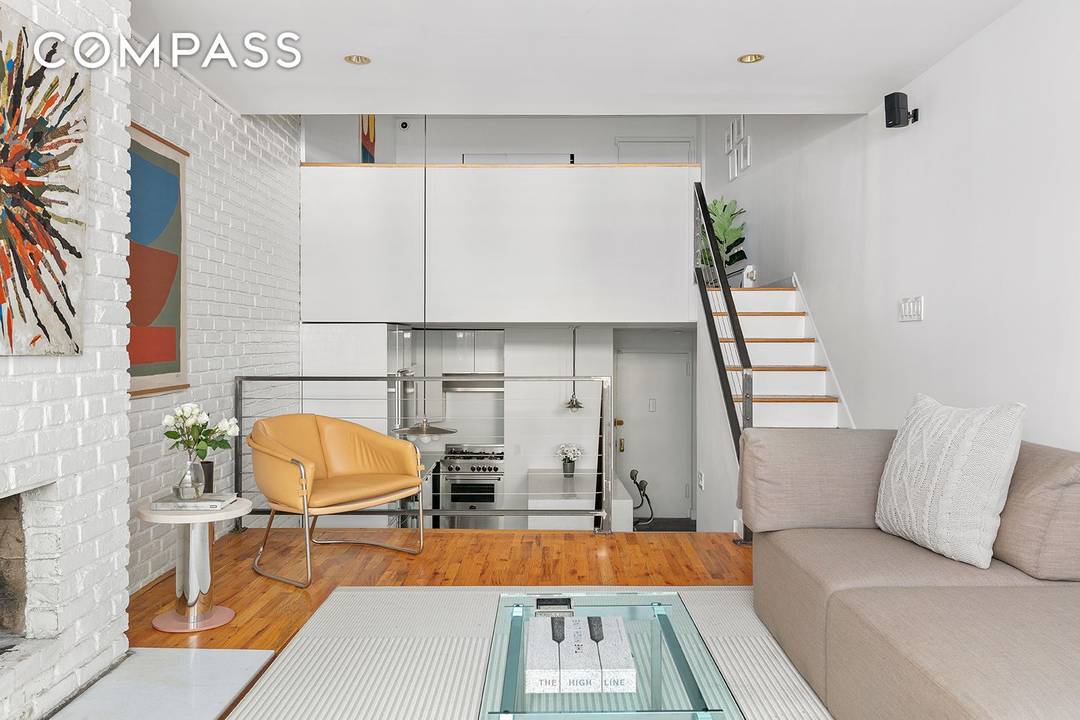 Stunning 1 bedroom triplex in prime Greenwich Village !