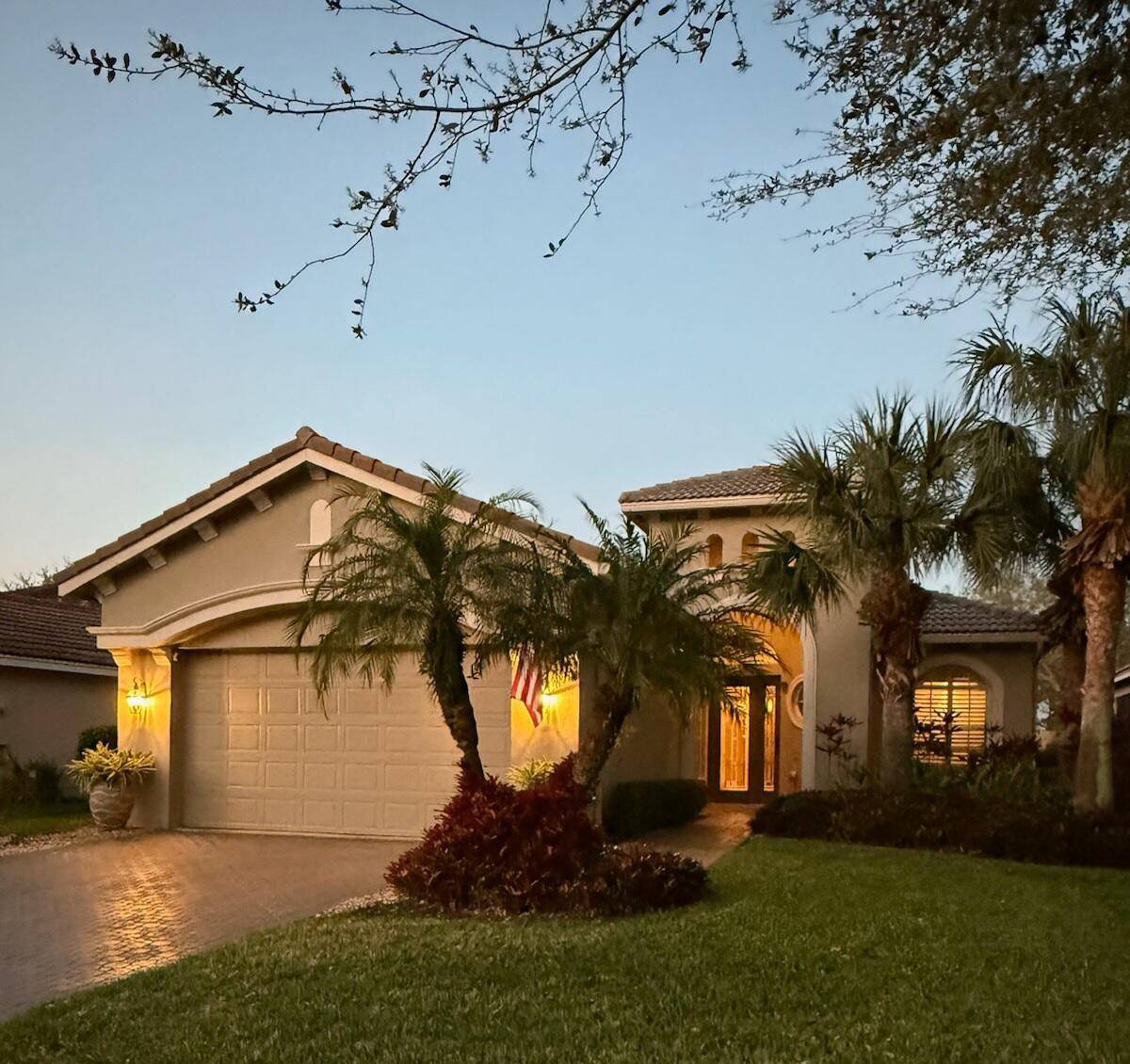 This PRISTINE home shows like a model ; PRICED TO SELL !