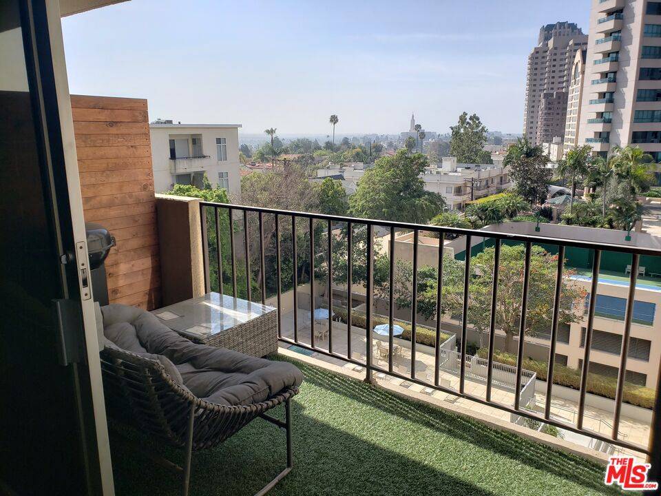10450 WILSHIRE 1BR Westwood La