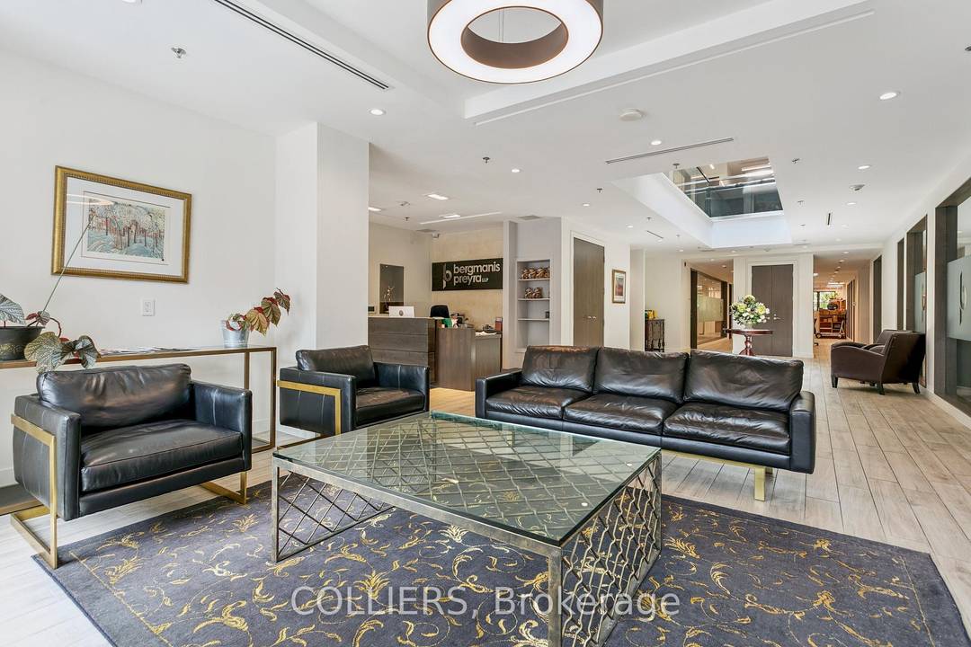 This exceptional offering comprises a recently constructed boutique two storey office building located in Toronto's Junction neighbourhood.