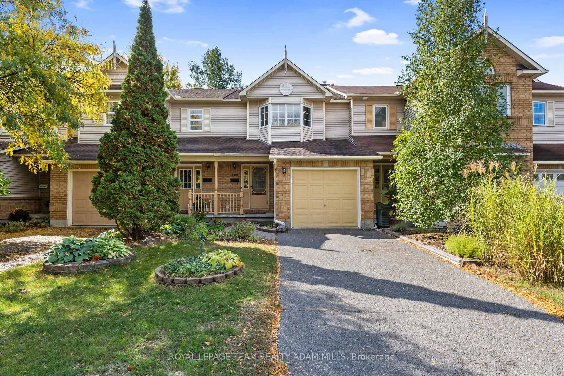 Welcome to 194 Blackdome Crescent, tucked away in Kanata Lakes, a community where convenience meets family living !