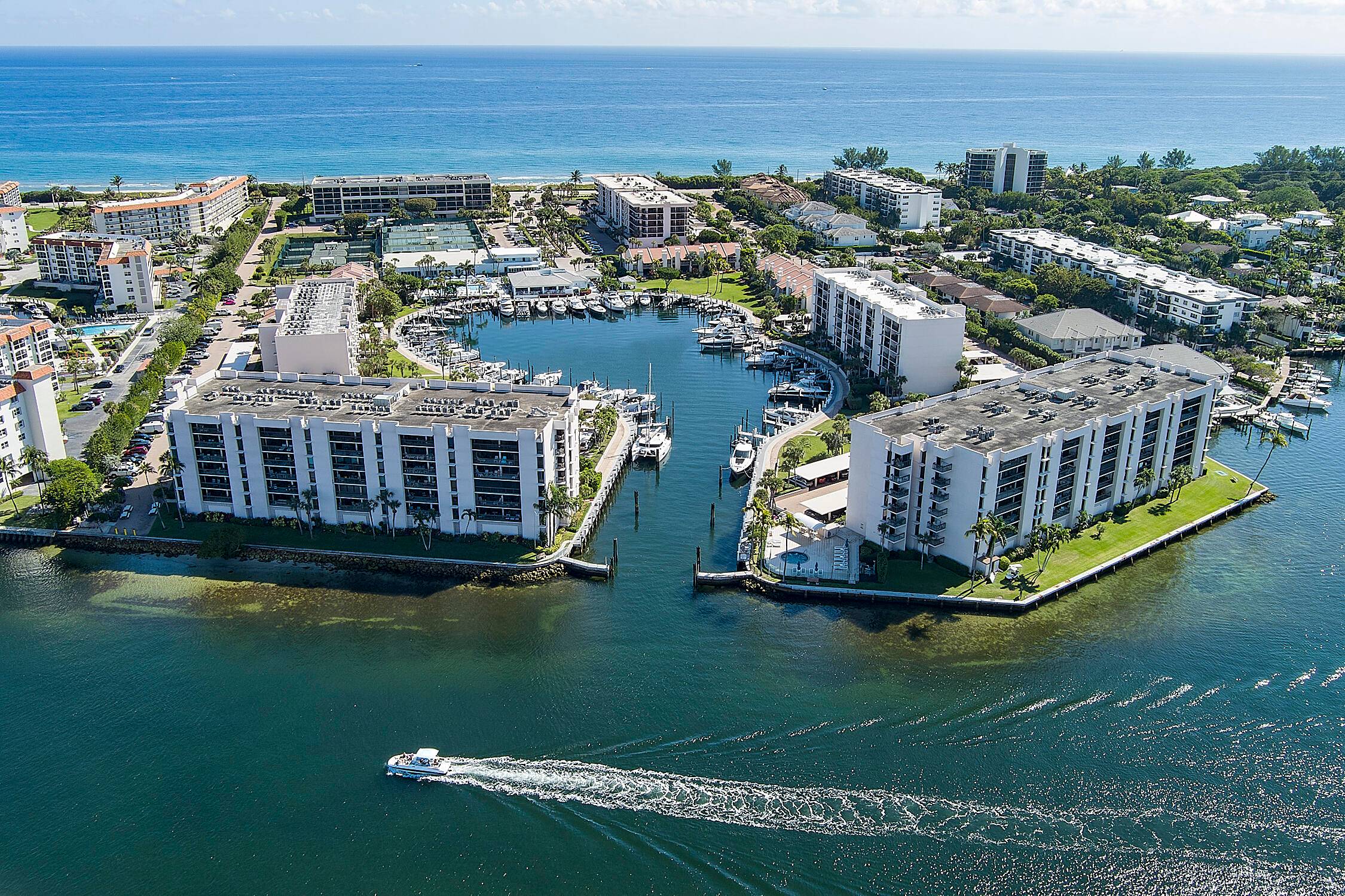 Magnificent Views of the YARCOBR Marina, Two Bedroom, Two Bathroom, 6th Floor unit, Forever Southern Intracoastal Views from Primary Bedroom Front Entrance, Maple Cabinet Granite Countertop Kitchen w Tumble Marble ...