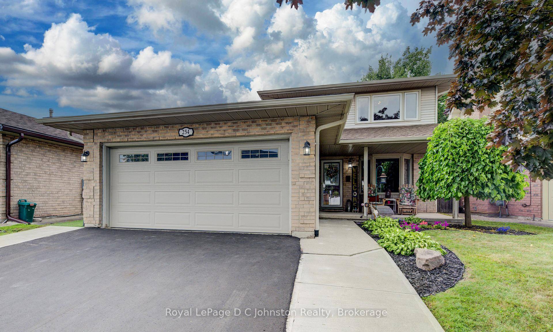 Welcome to this charming and well maintained 3 bedroom, 3 bath 2 storey family home nestled in the highly sought after SILVER HEIGHTS community of Cambridge.