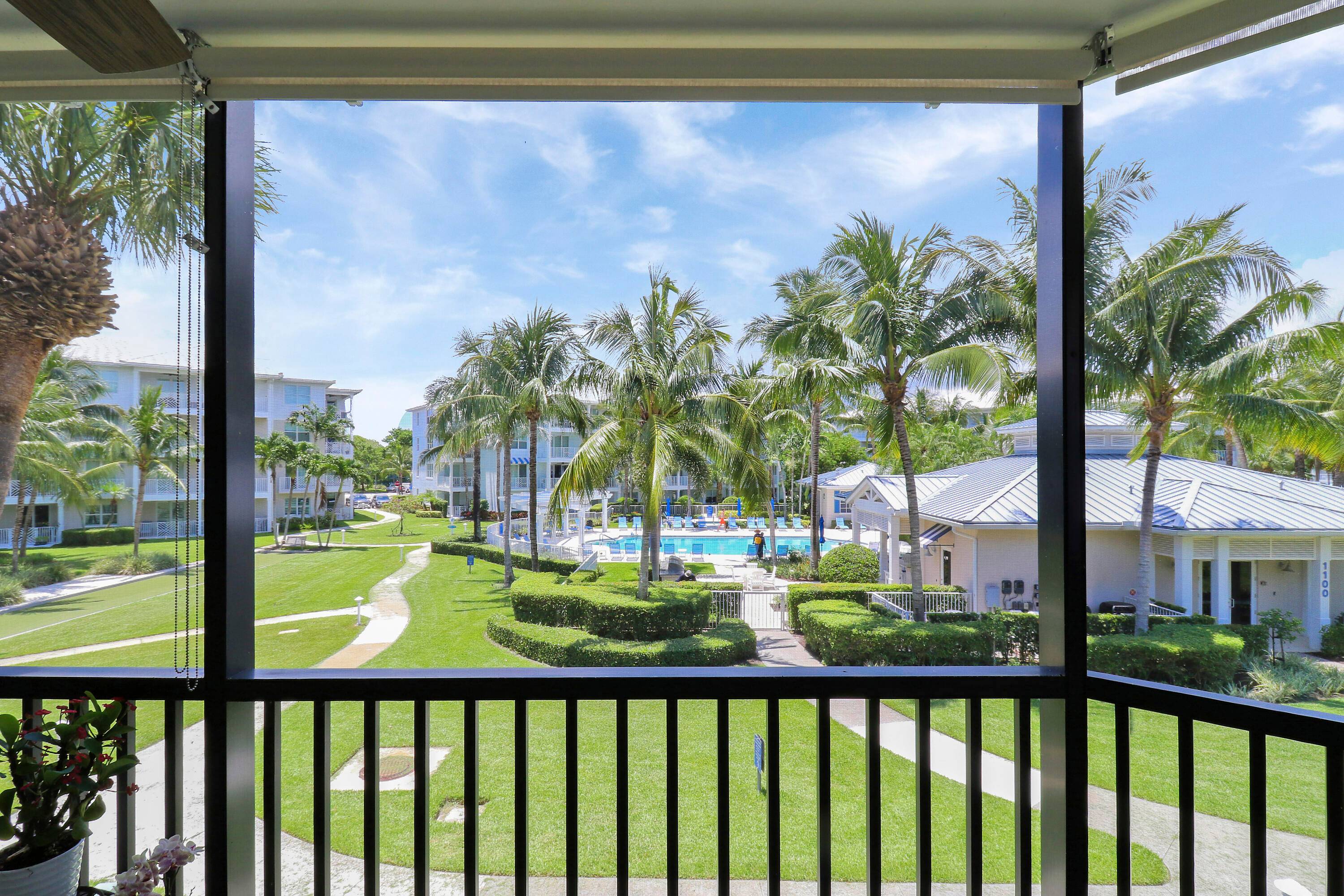 Bay Colony Condos offers resort style living in the seaside town of Juno Beach.