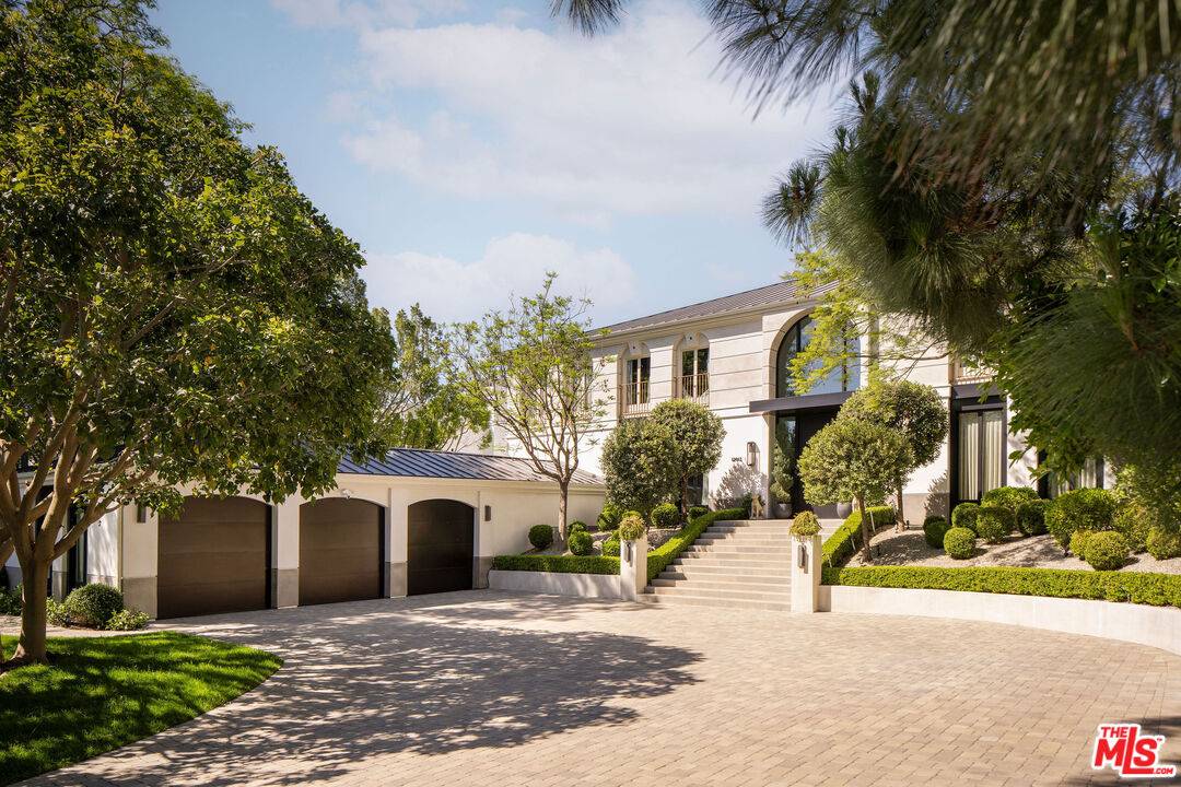 12012   Crest Ct 5BR Beverly Hills Post Office | B.H.P.O. La