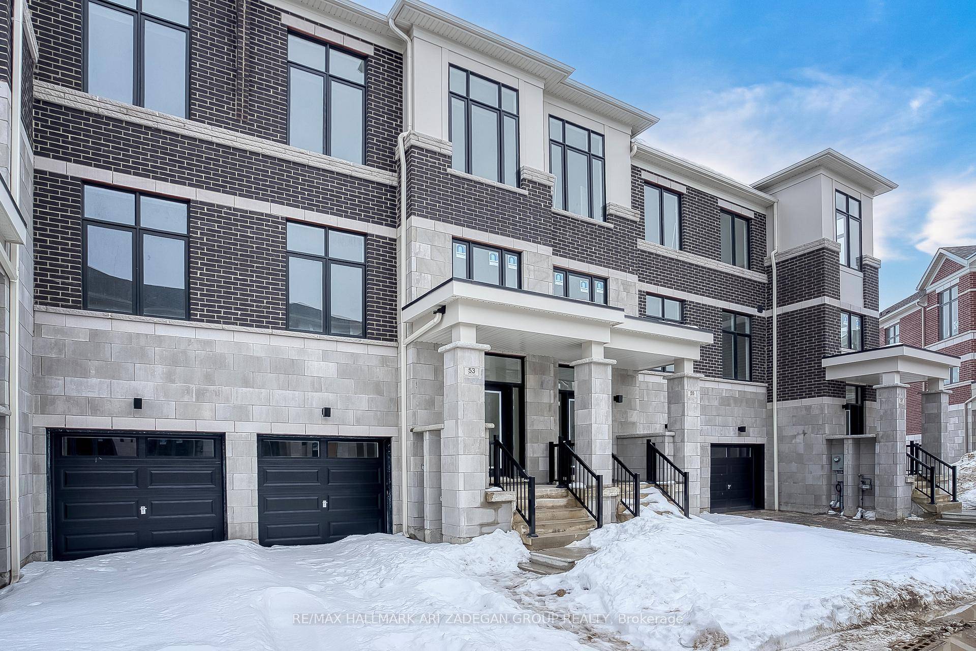 Brand New Luxury Townhouse With 4 Spacious Bedrooms amp ; 3.