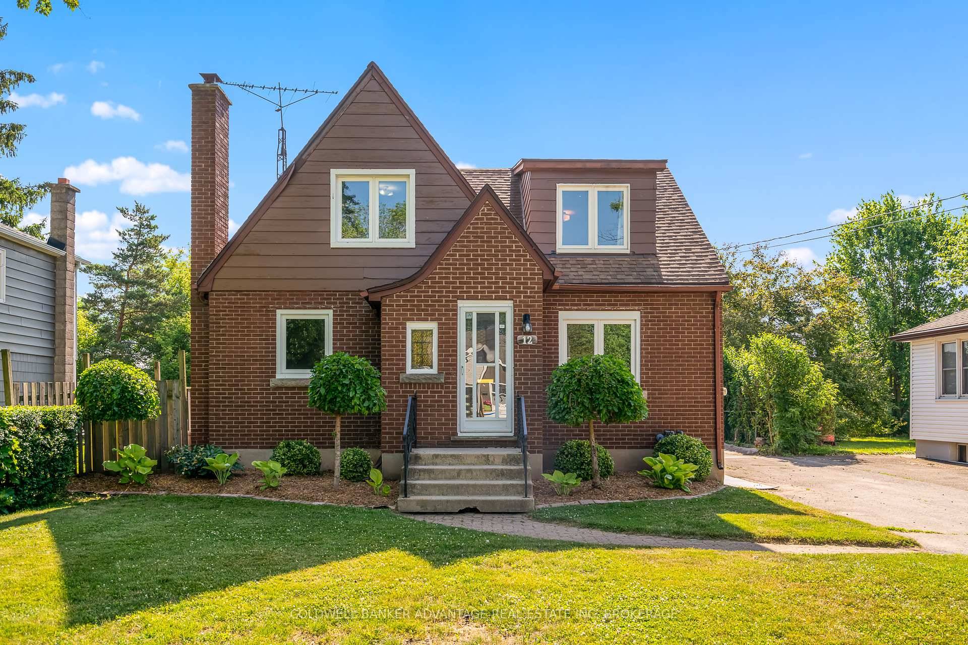 Spacious 3 bedroom brick 1.