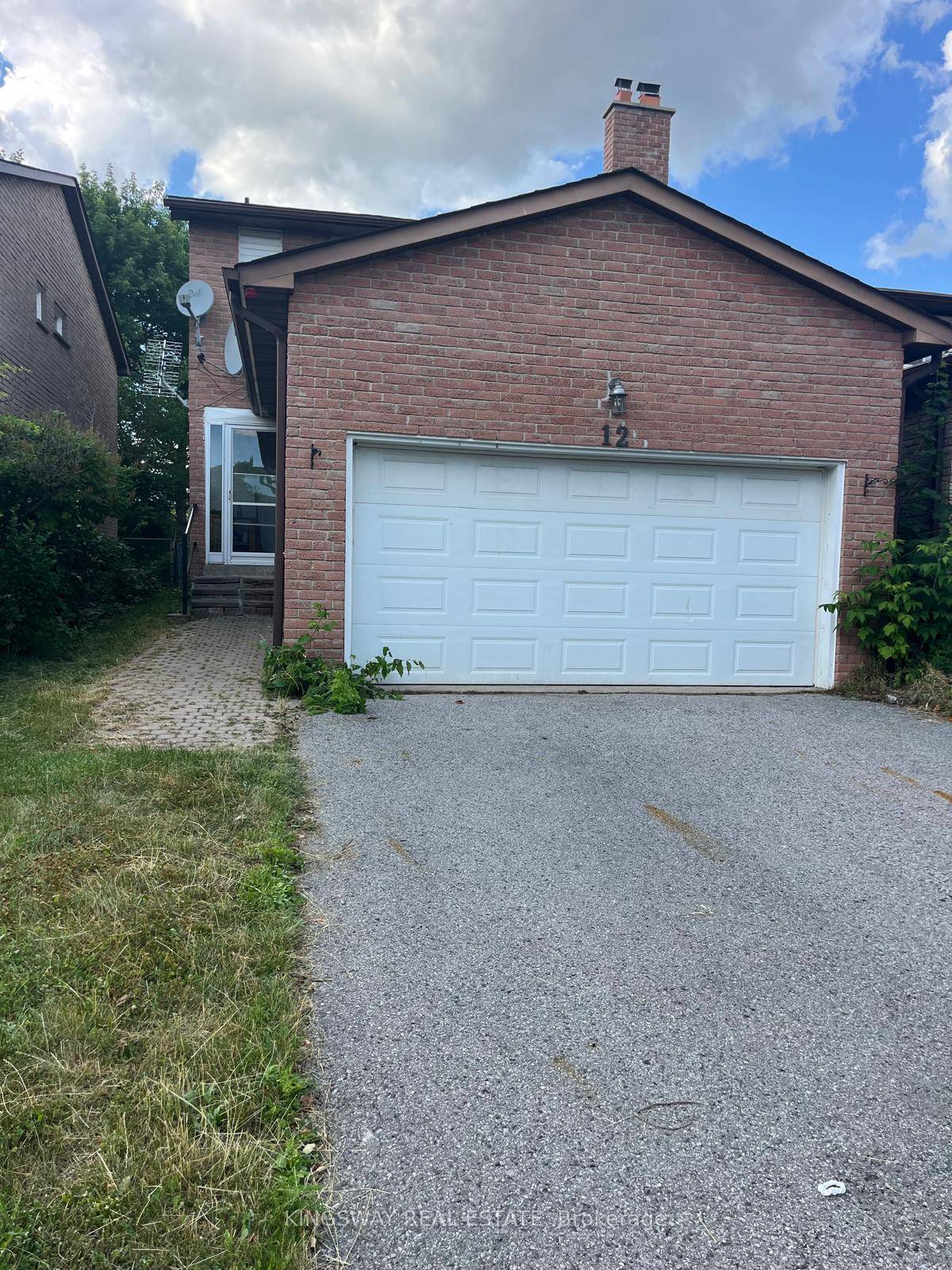 Beautiful House With 3 Bed, 4 Baths, With Manageable Sized Backyard Back On Park, Close To Ttc, Shopping amp ; School, With Professionally Finished Basement With Laundry.